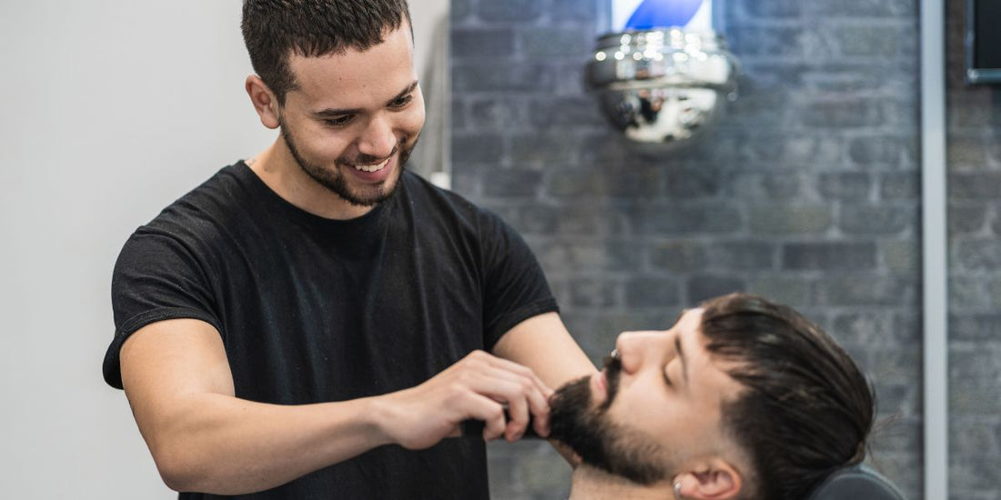 Baard Scheren met een Overloop - De Perfecte Fade voor een Strakke Look