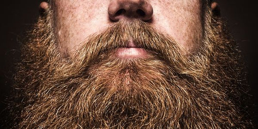 Waarom stinkt mijn baard en wat kan ik eraan doen?
